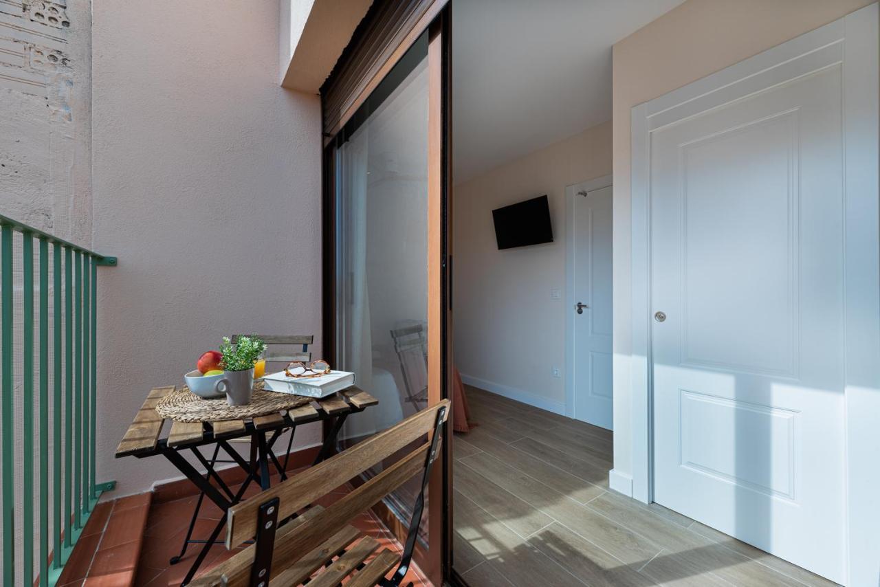 Vestal Suites Domo Cambrils Kültér fotó